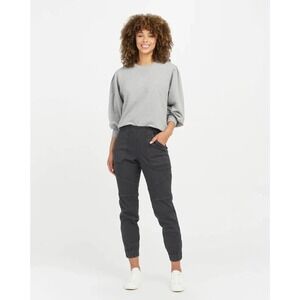 NWT Spanx Twill Cargo Pants Tapered Leg High Rise Womens Black Size Medium Tall